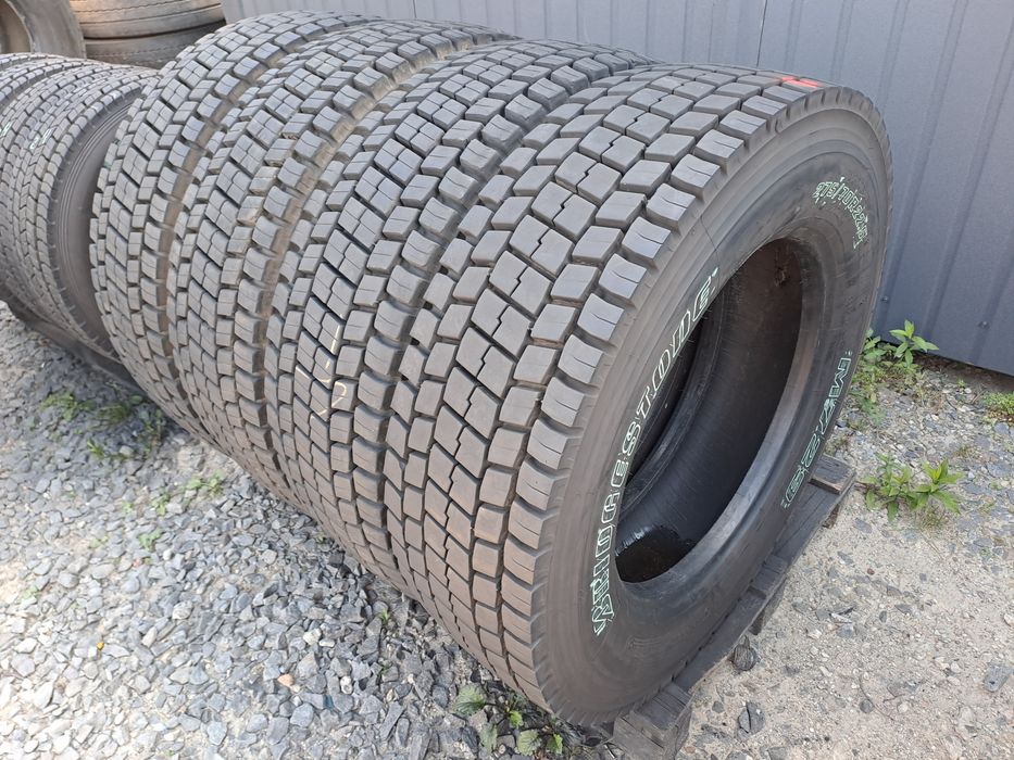 275/70 R22.5 Bridgestone M729