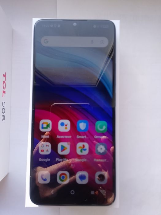 Мобільний телефон TCL 505