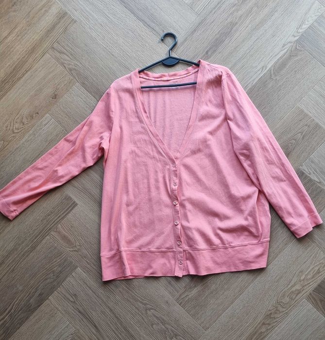 Damska różowa bluzka z długim rękawem oversize dekolt v longsleeve