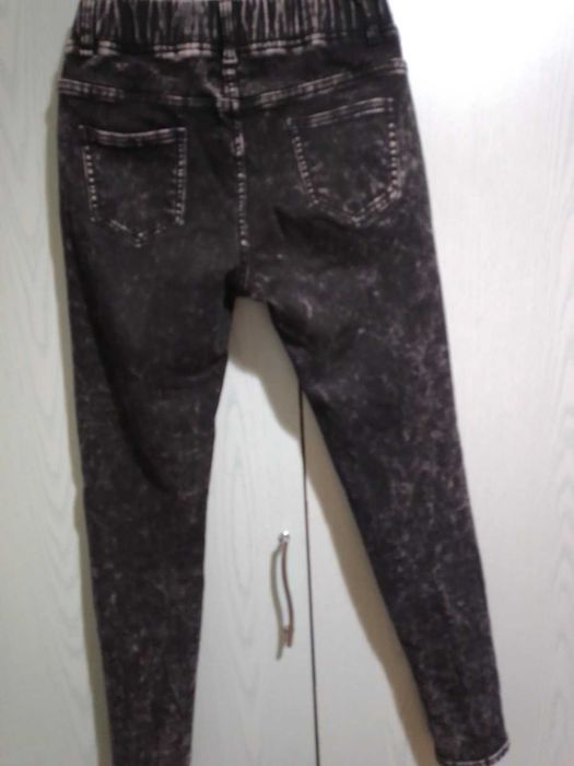 Джинси жіночі.  М-ка