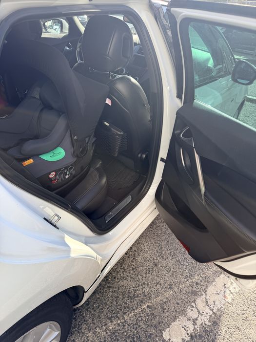 Carrinho alysia chicco com base isofix