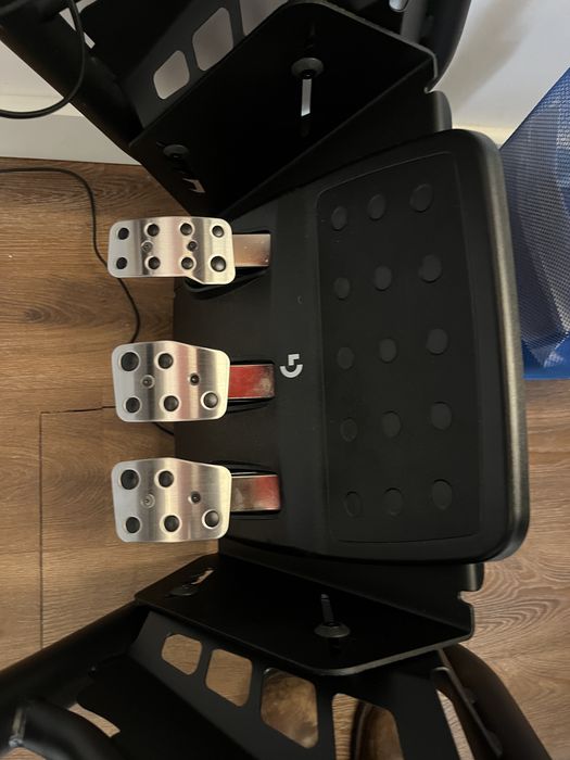 Logitech G923 c/ pedais + shifter de Junho 2025