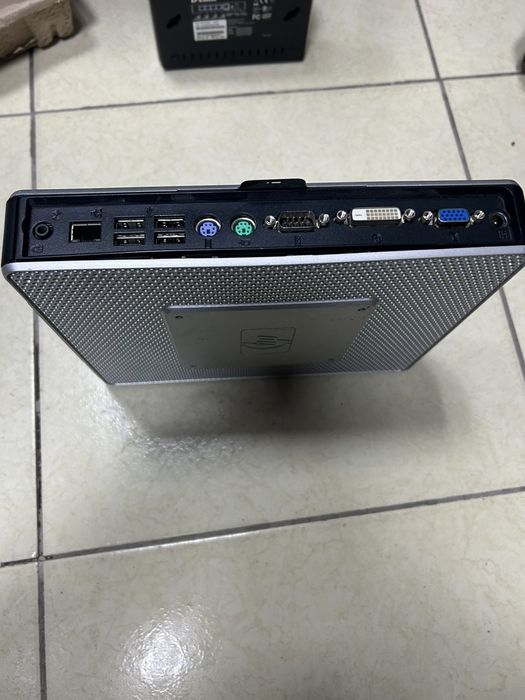 D-Link DIR-100 . D-  Link DIR-300