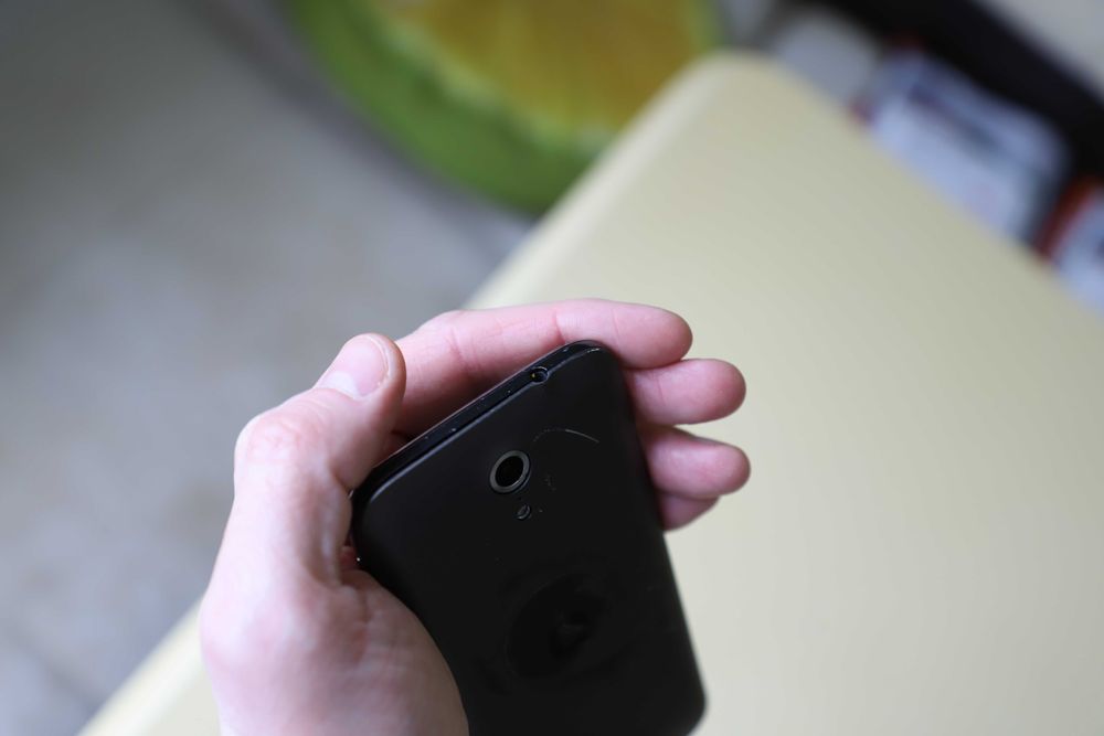 мобільний телефон vodafone 985N