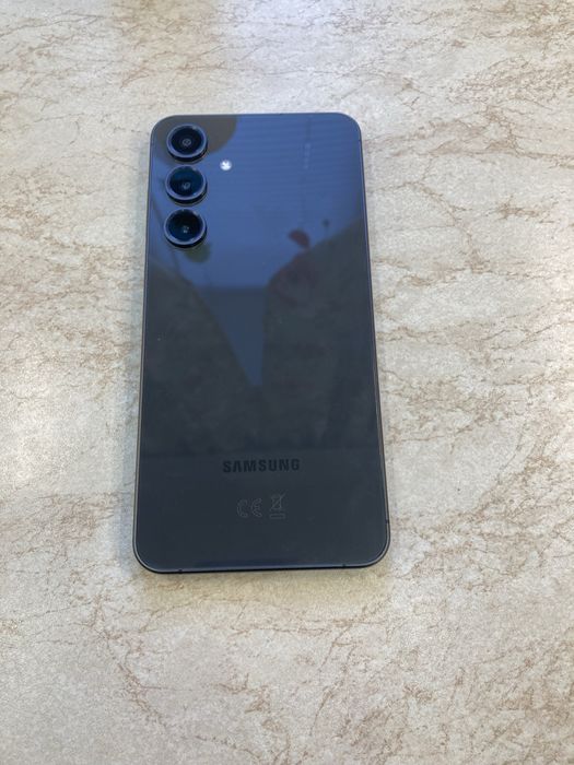 Samsung S24 FE 8 128