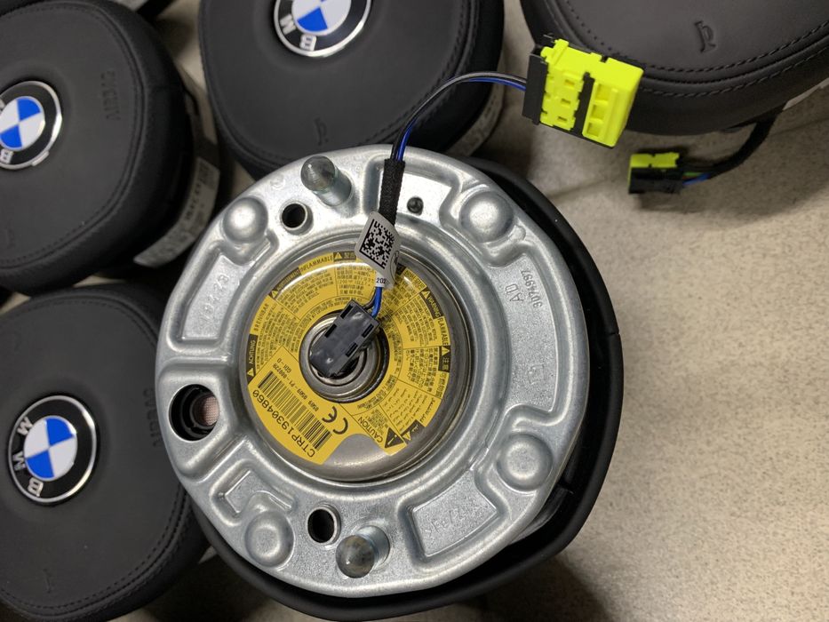 Подушка airbag М руля BMW G20 G22 G26 G30 G05 G06 G07 G11 G12 G01 G02