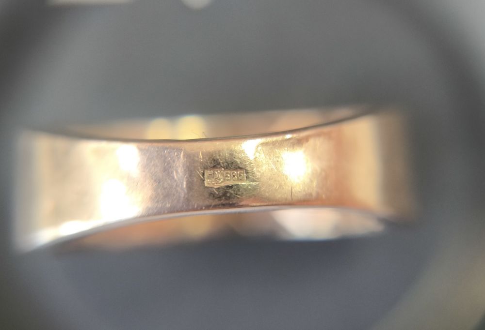 Кольцо золотое Луи Витон р18, 4.05г