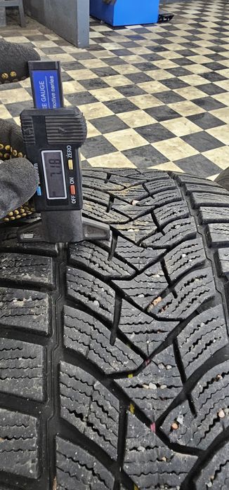 2szt Dunlop Winter Sport  225/45/17