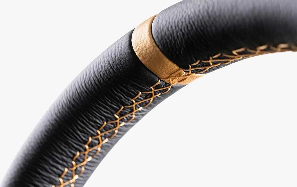 Volante de pele Fanatec R300 para Podium Hub / Clubsport Hub [NOVO]