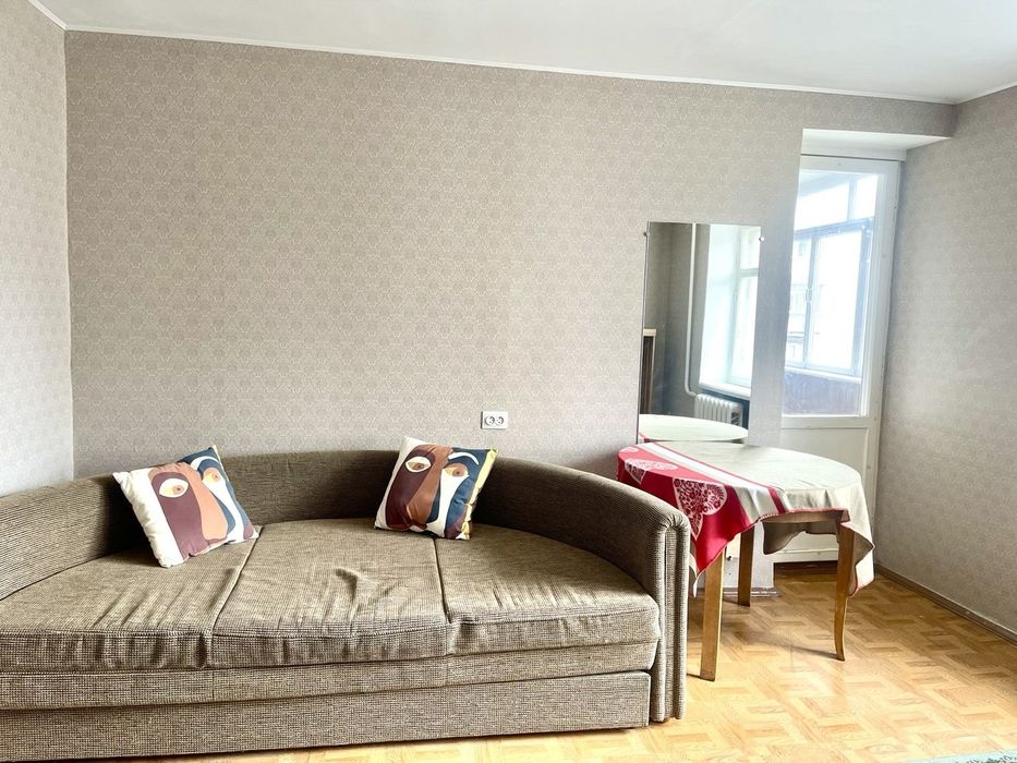 Продаж 2 кімнатна  чешка  Інгульський район сертифікат!