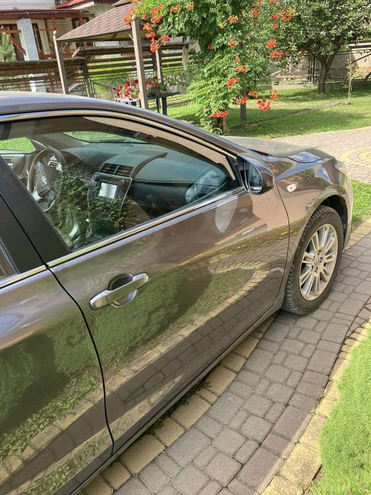 Продаж Toyota camry 2015 рік