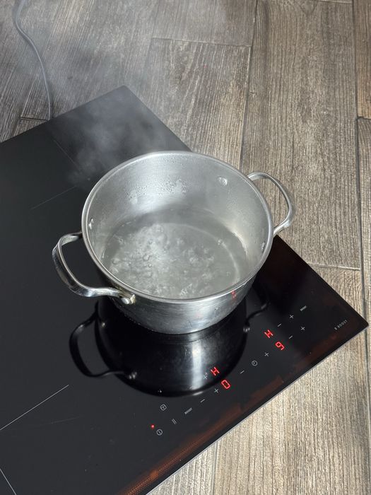 Індукційна поверхня IKEA безрамочна, 2024 рік 11 місяць. Індукція!