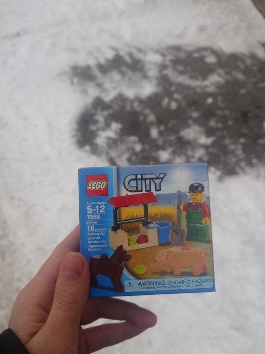 Продам або обміняю в ІФ лего