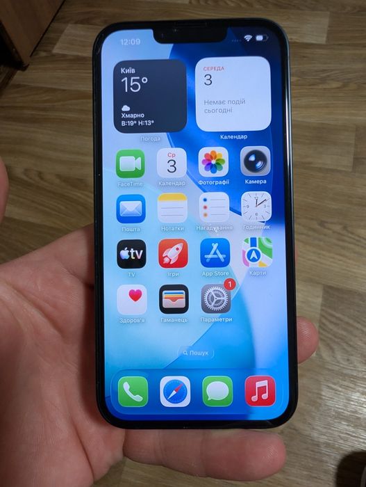 Продам iPhone 14