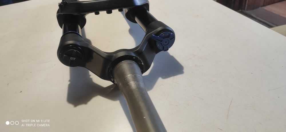 Вилка велосипеда новая X-fusion mig 29 воздушная