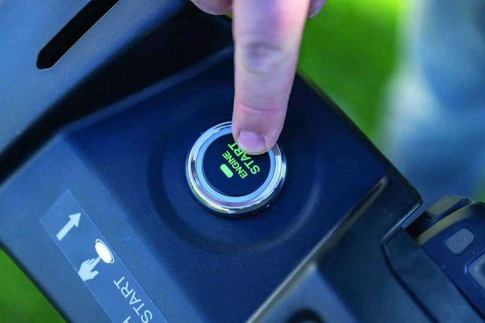 Бензинова газонокосарка Woodster BLM560-225ES САМОХІДНА електро запуск