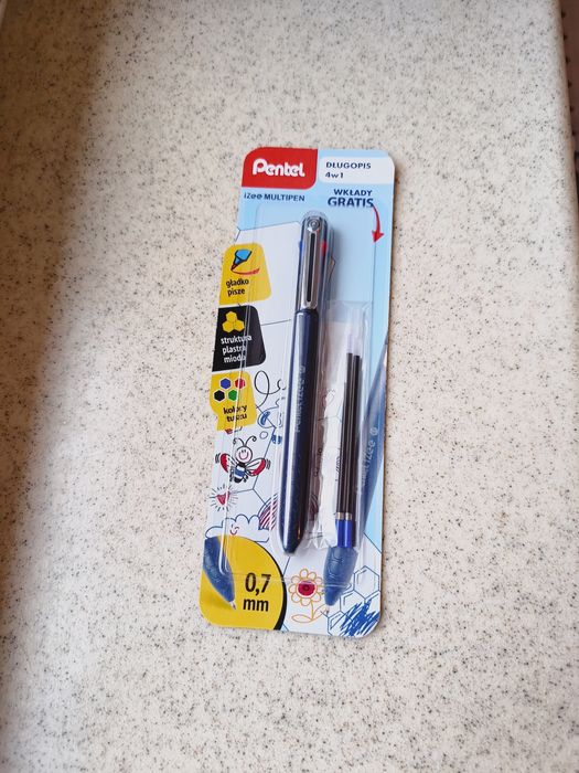 Długopis Pentel, cztery kolory, dwa wkłady gratis