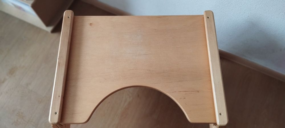 Дитячий стіл та стілець для занять