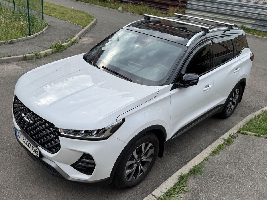 Поперечини на дах китайських авто Thule багажник рейлінги