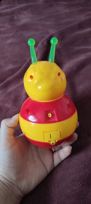 Ігрушка неваляшка