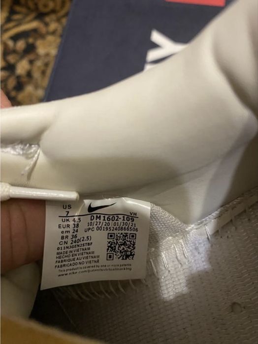 Оригінальні кросівки nike