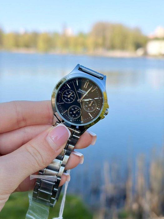 Жіночий годинник CASIO LTP-V300D-1A.