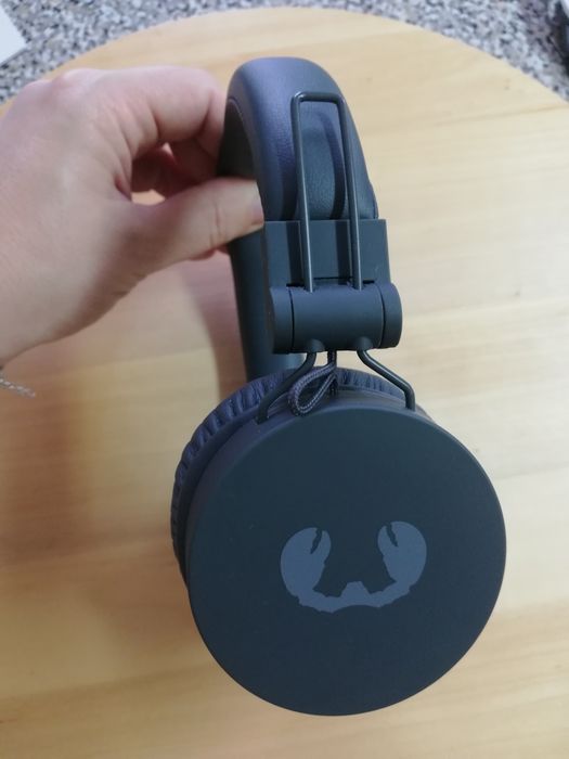 Auscultadores Fresh N Rebel Caps 2 

Comprados na Rádio Popular em F