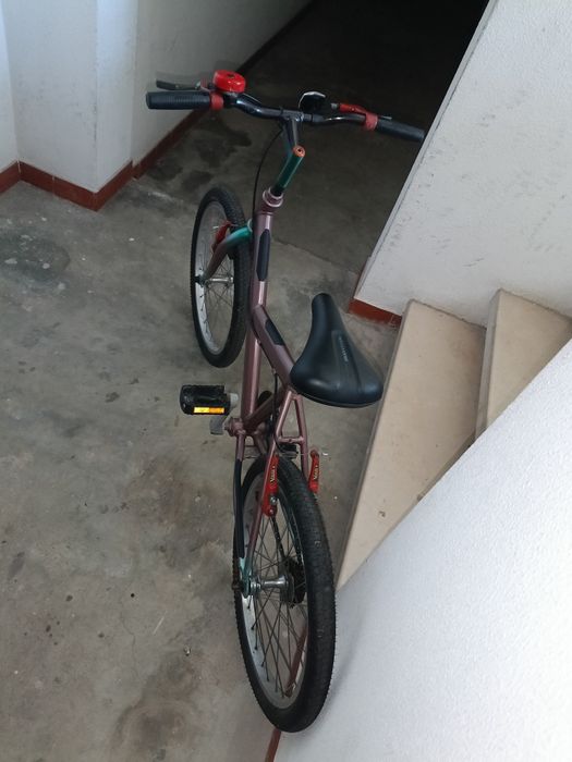45€ bicicleta roda 20 com pneus novos câmaras novas a funcionar bem