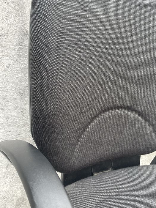 Cadeira de escritório preta