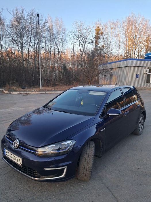 Продам Volkswagen E-Golf 2018 р.