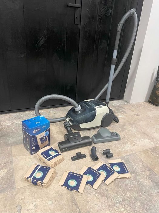 Odkurzacz Electrolux + mega zestaw akcesoriów