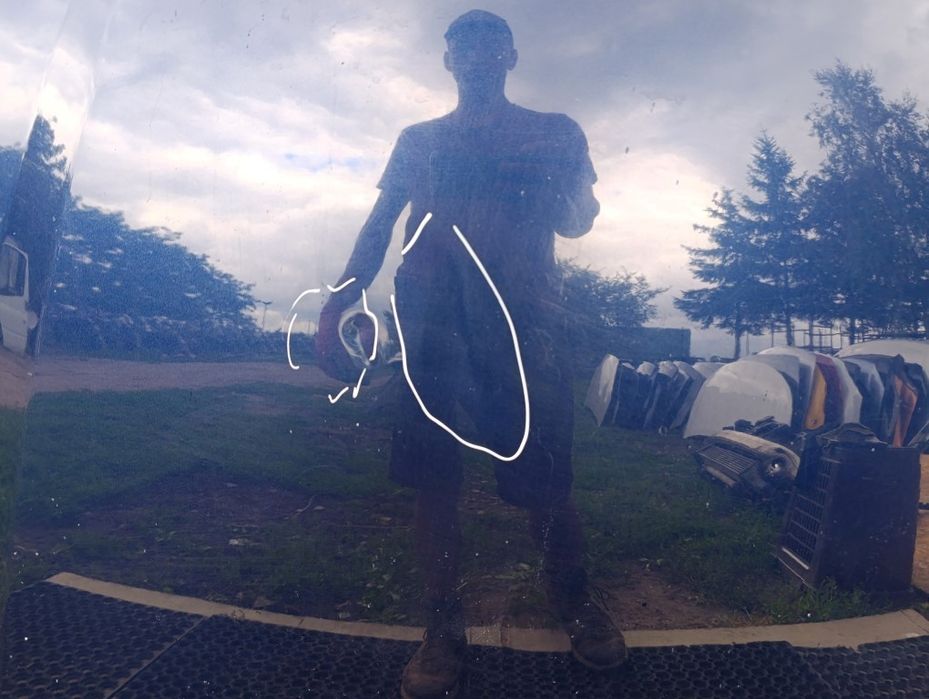 Ford Mondeo Mk4 Lift Hb Maska E6