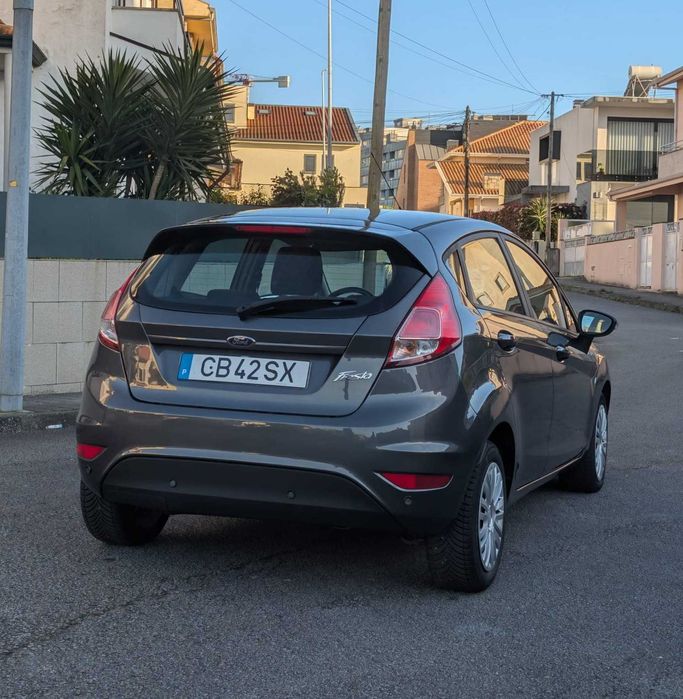 Ford Fiesta 1.5 TDCi  (2016) – 122.000km – Muito Económico
