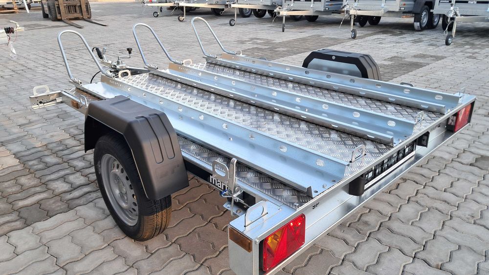 Atrelado NOVO Marca MARTZ mod. GP3 Premium Piso alumínio.