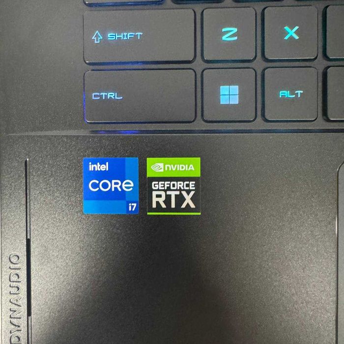 MSI Creator 15 A11UH  144Hz i7 11800H 16GB SSD 512GB RTX 3080