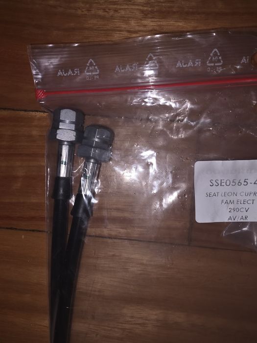 Tubos flexíveis de travão