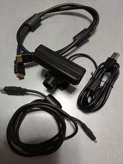 Продам майже повний комплект SONY PlayStation  3 в ідеальному стані