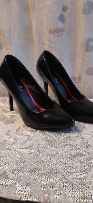 Zamienię buty za kawę