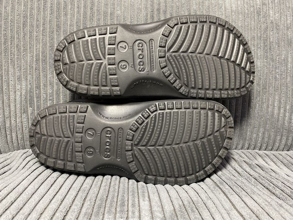 Оригинальные кроксы Crocs Classic Clog M7/W9 (Размер 39-40)
