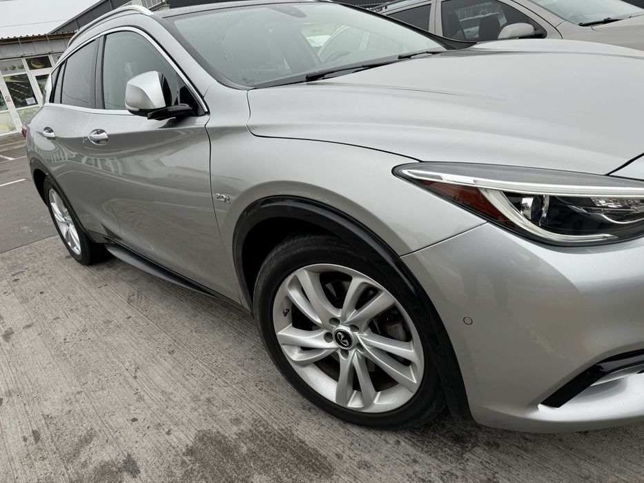 Продам свою машину Infiniti gx30 2017 р