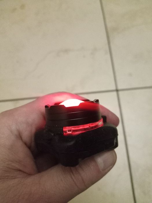 Ліхтар налобний тактичний