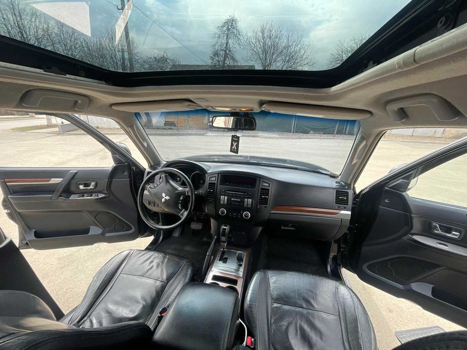 Mitsubishi Pajero Wagon