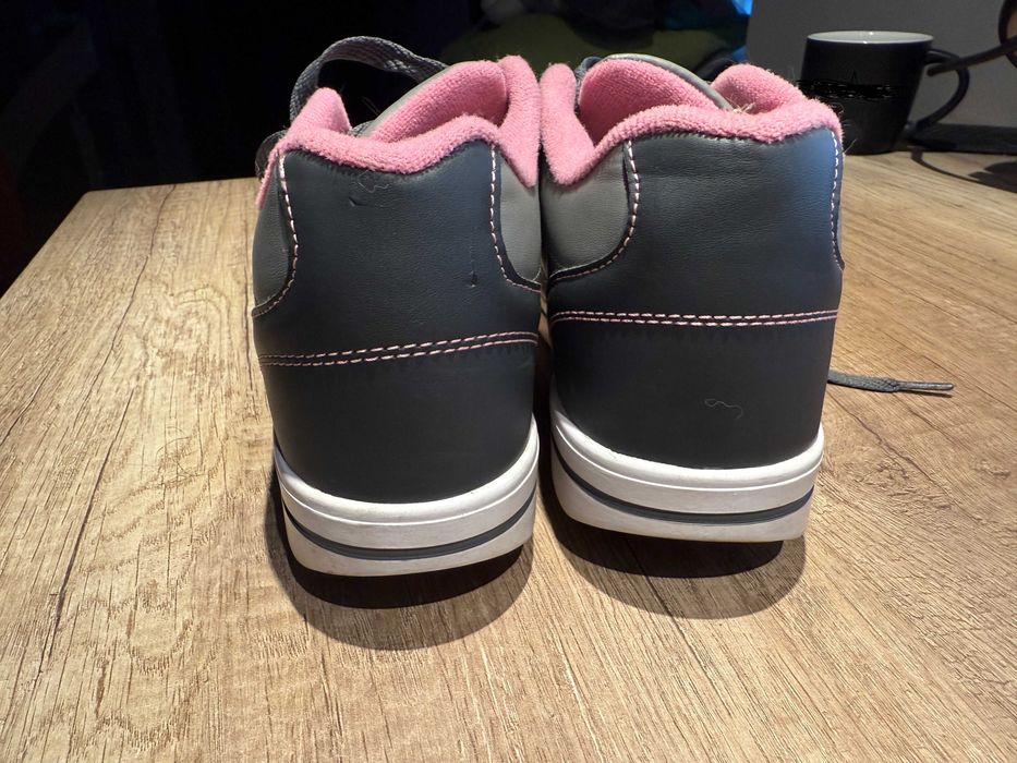 Buty na kółkach SKATE-MATE z 1 kółkiem 36,5 / używane