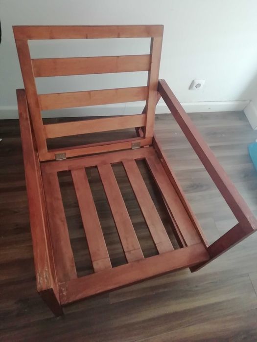 Cadeirão IKEA reclinável e com balanço