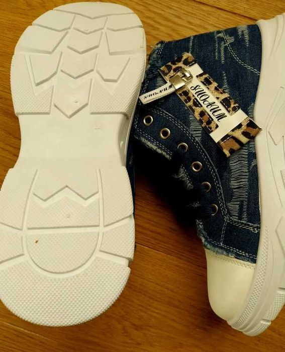 Trendy, młodzieżowe trampki „postrzępione” rozmiar 44 (dł. stopy 27 cm)