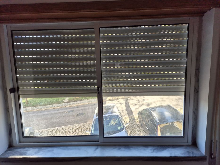 Janelas duplas em alumínio