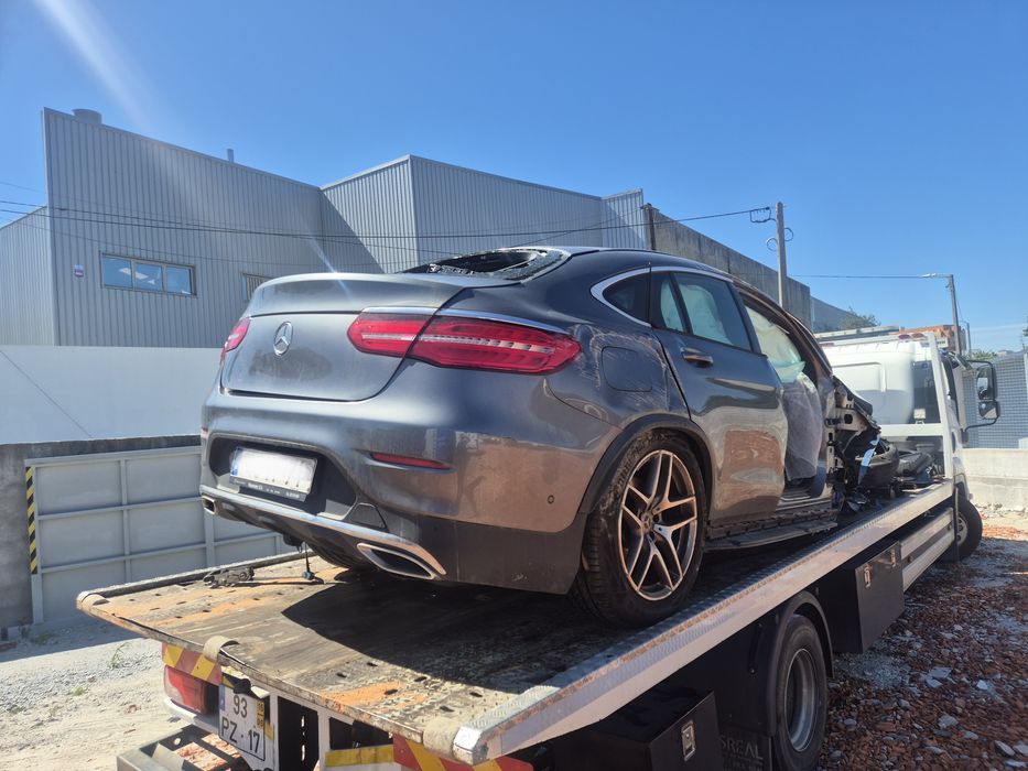 Vendo Mercedes Glc250 cdi 2018 salvado