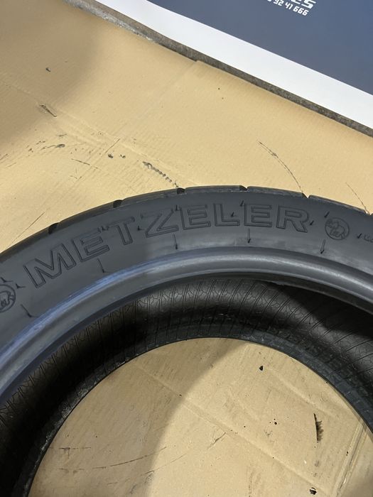 240/50R16 Metzeler ME 880 Marathon