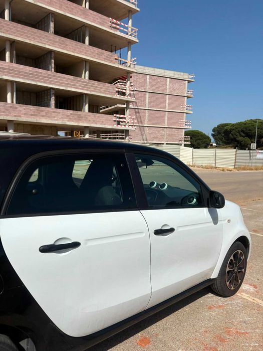 Smart ForFour 2015 Económico e Bem Estimado