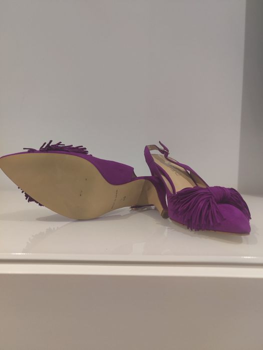 Salto alto novo -  roxo em camurça.